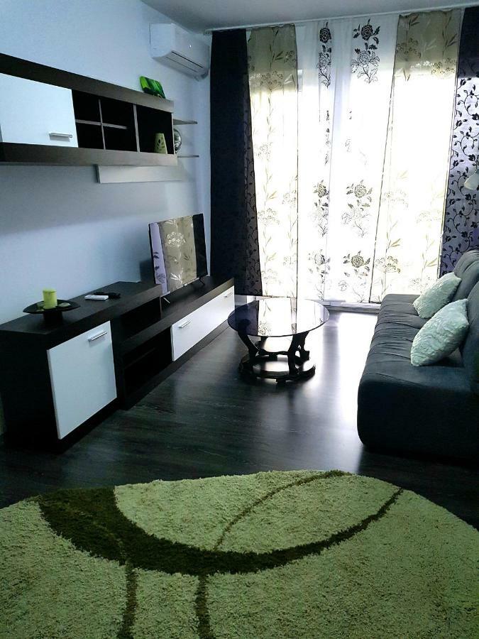 Happyhome Central Deluxe Apartments ออราแด ภายนอก รูปภาพ