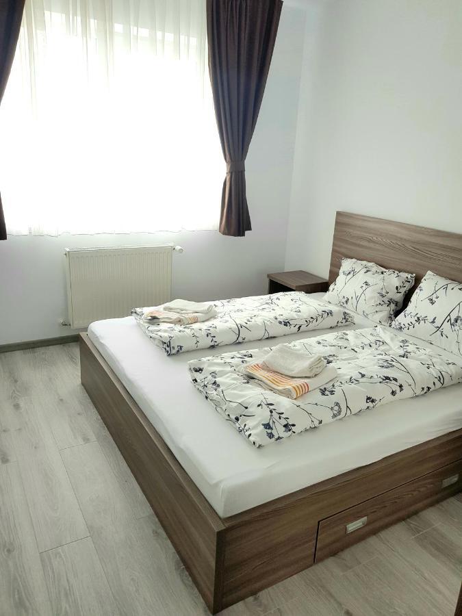 Happyhome Central Deluxe Apartments ออราแด ภายนอก รูปภาพ